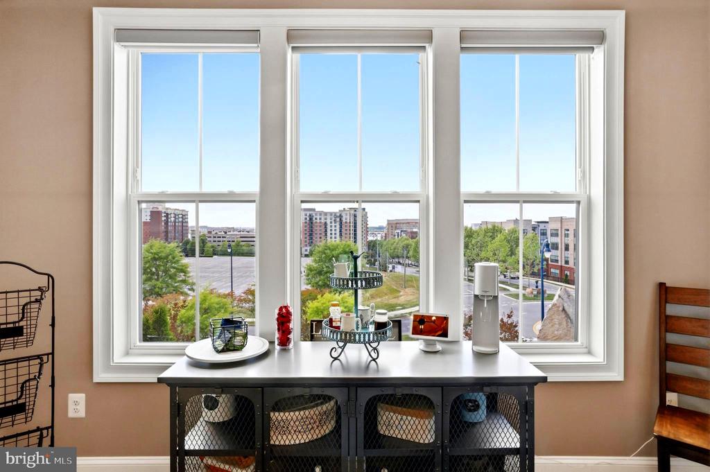 500 RIVERSAIL LANE Unit: 438