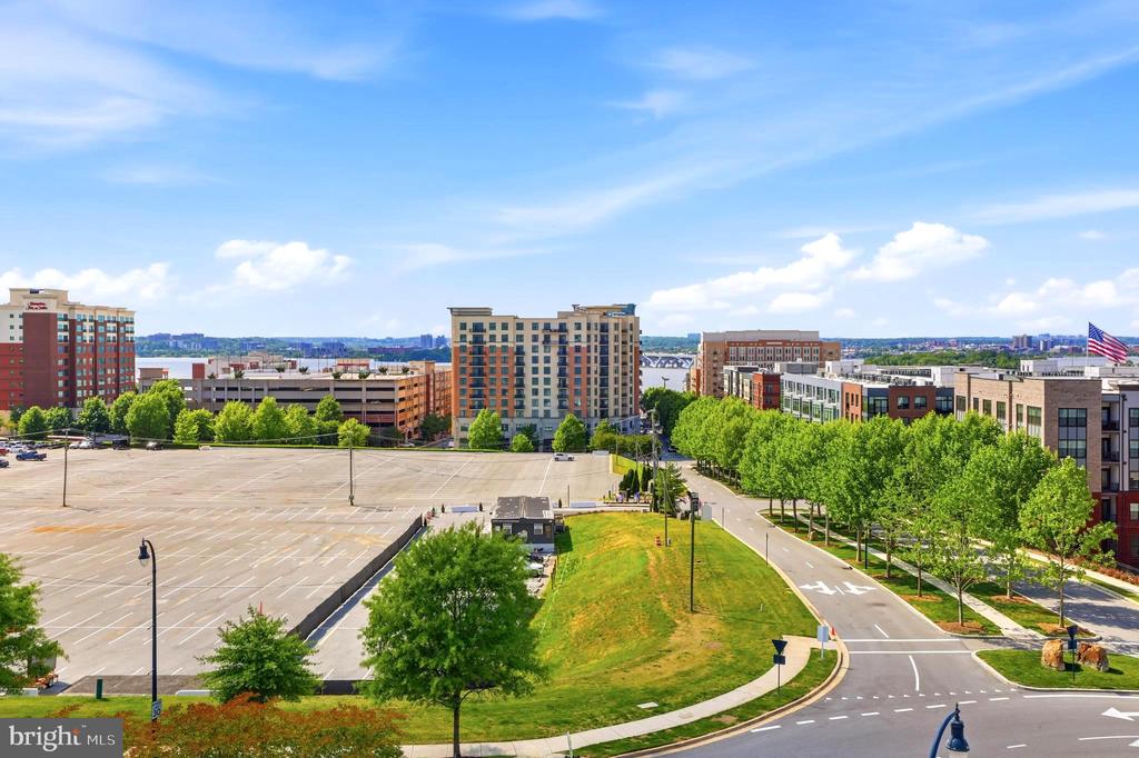500 RIVERSAIL LANE Unit: 438