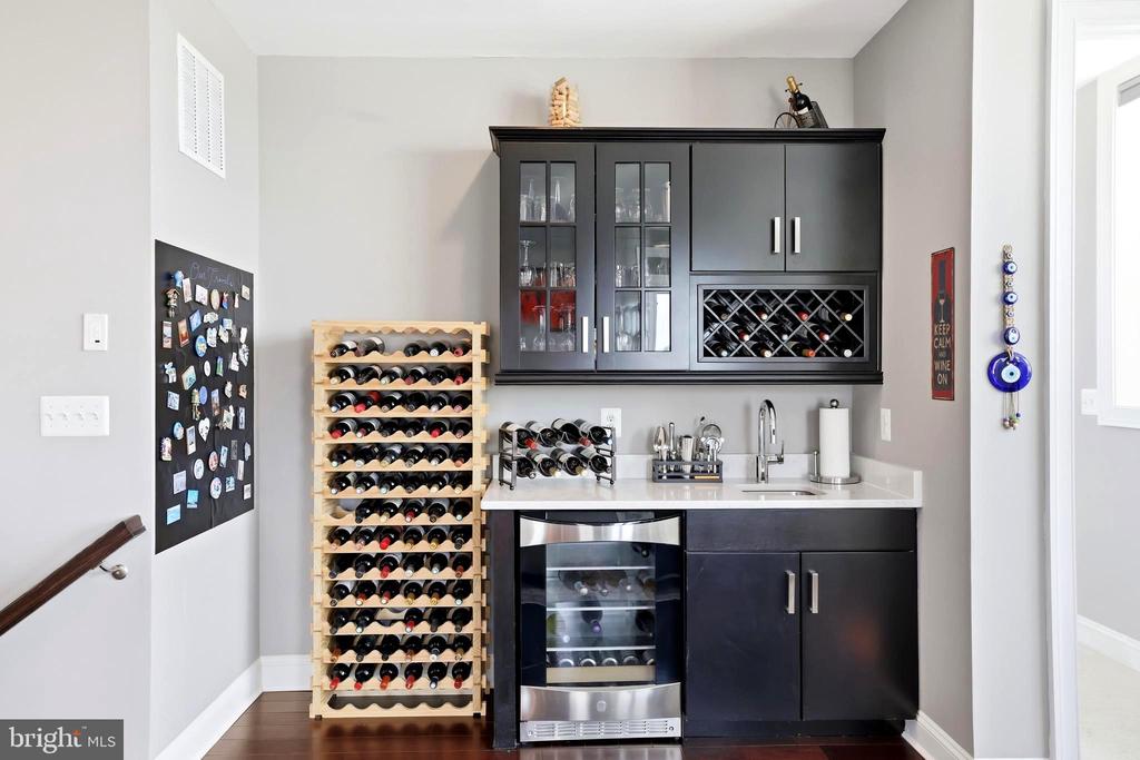 500 RIVERSAIL LANE Unit: 438