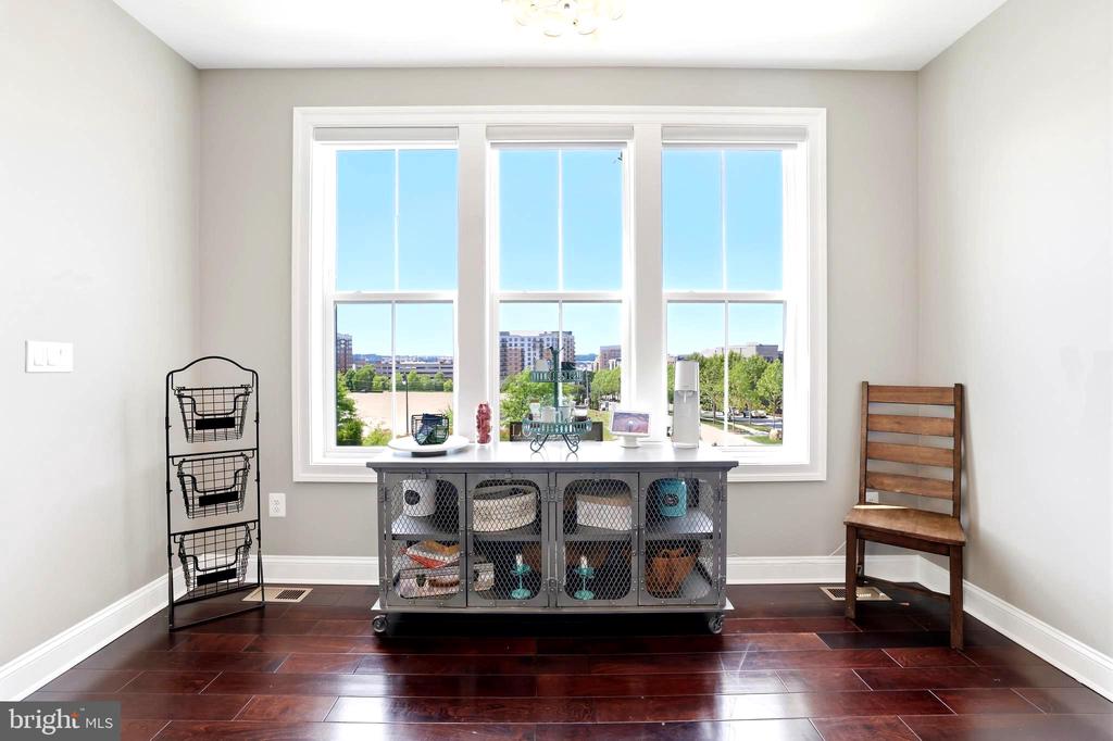 500 RIVERSAIL LANE Unit: 438