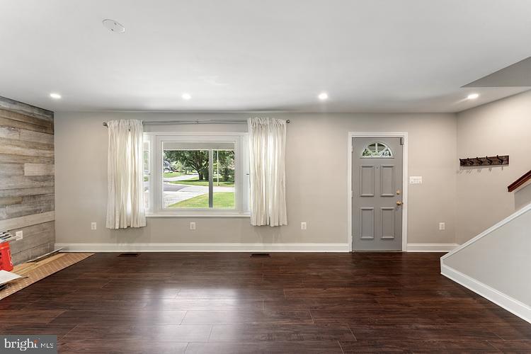 2711 KEYPORT LANE
