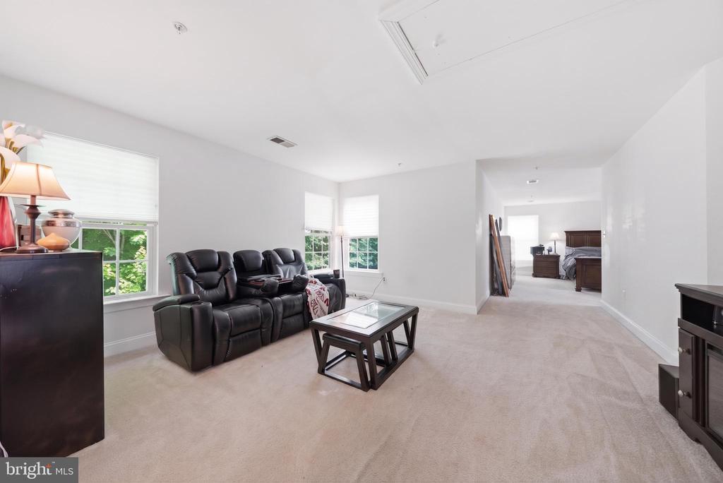 9009 ELDON DRIVE