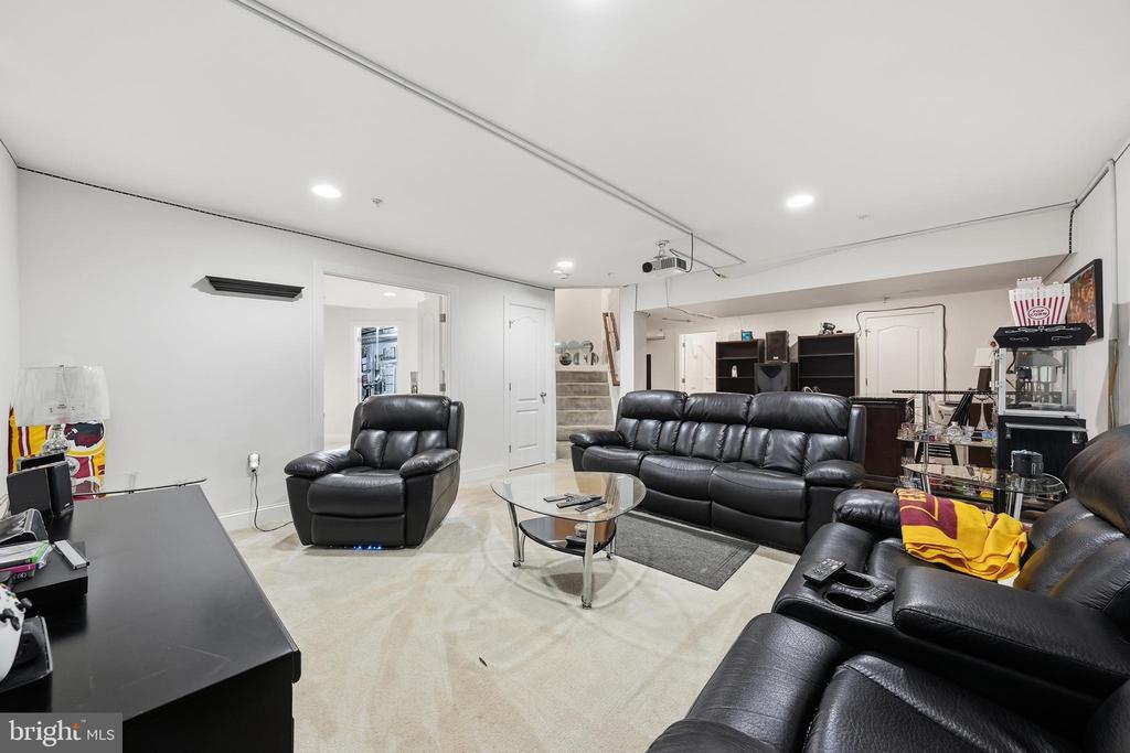 9009 ELDON DRIVE