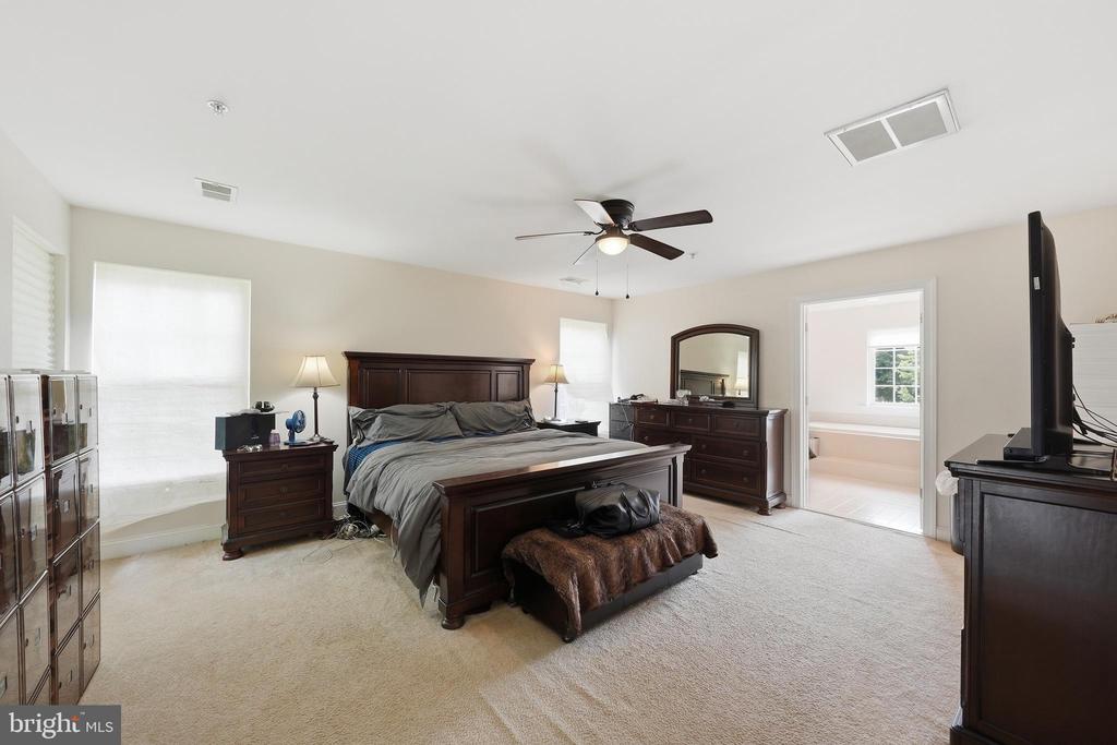 9009 ELDON DRIVE