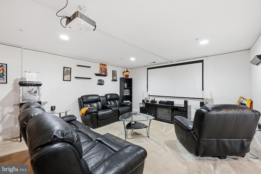9009 ELDON DRIVE