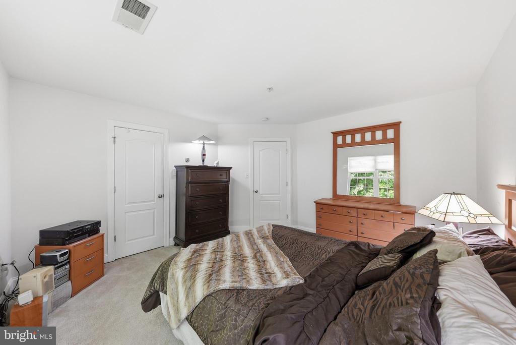 9009 ELDON DRIVE