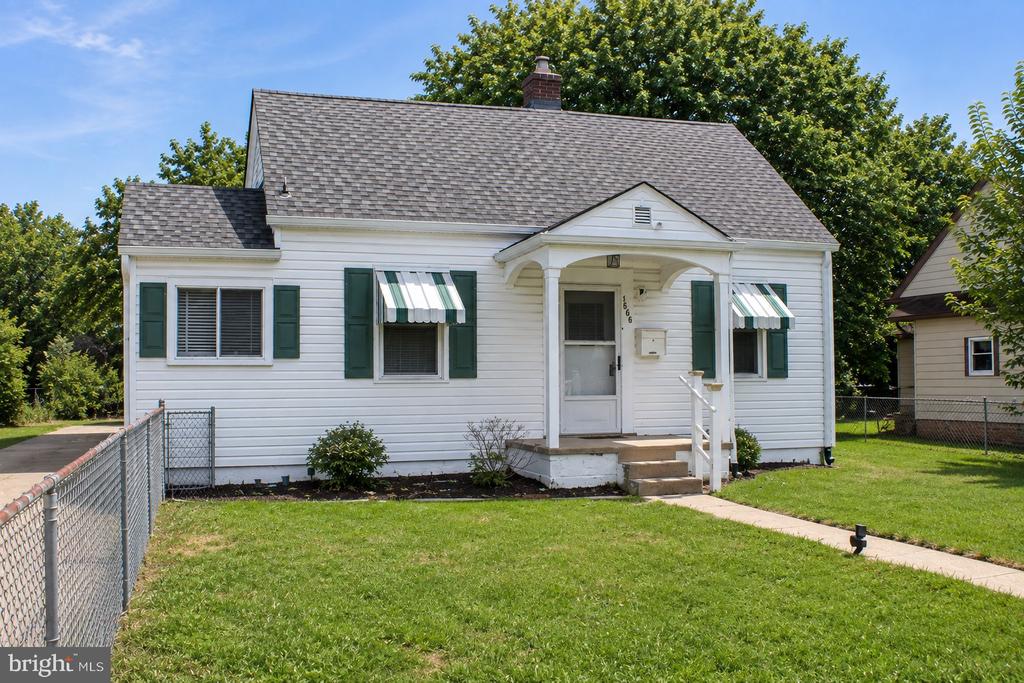 4502 MAPLE ROAD