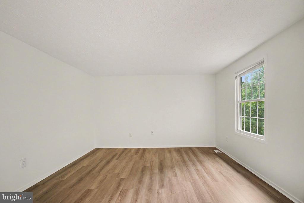 3410 INVERWOOD LANE