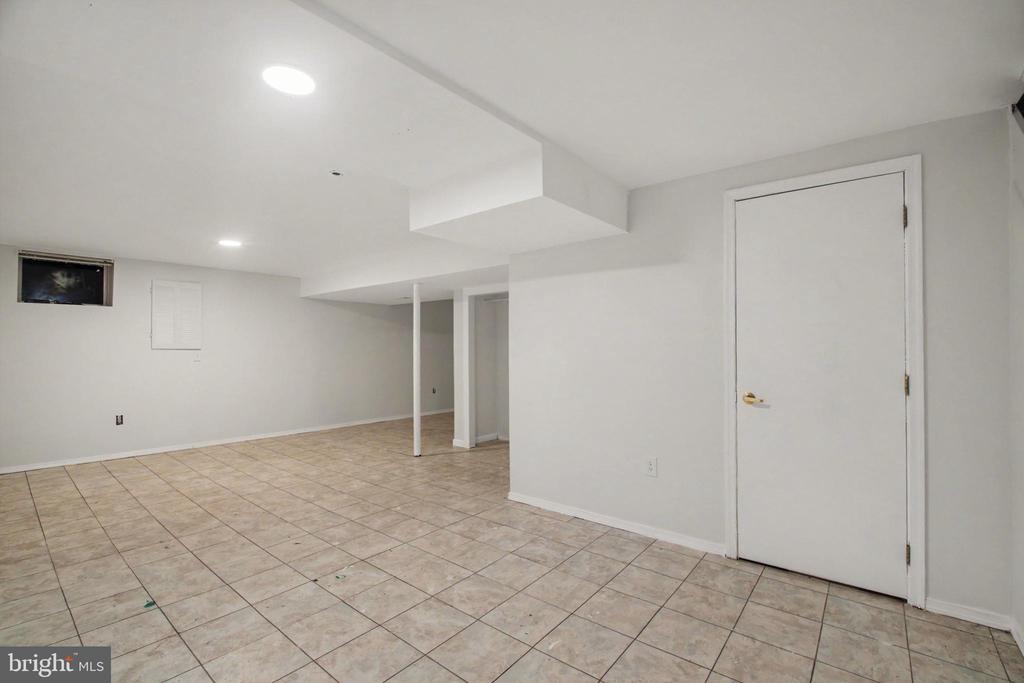3410 INVERWOOD LANE