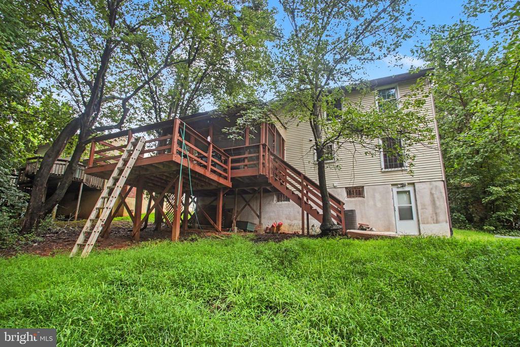 3410 INVERWOOD LANE