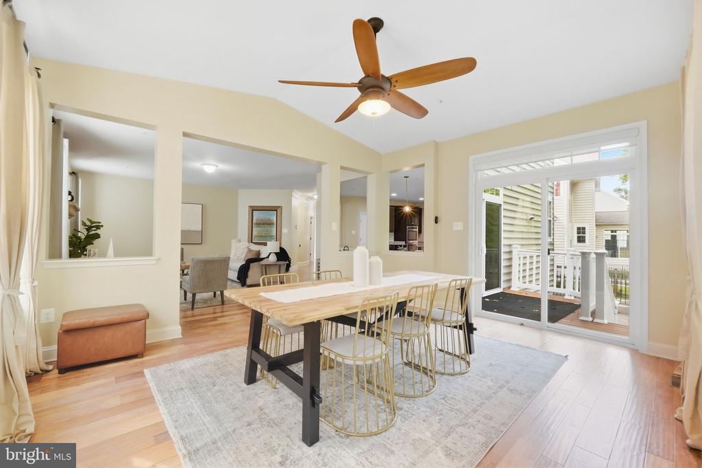 3012 LAKE FOREST DRIVE