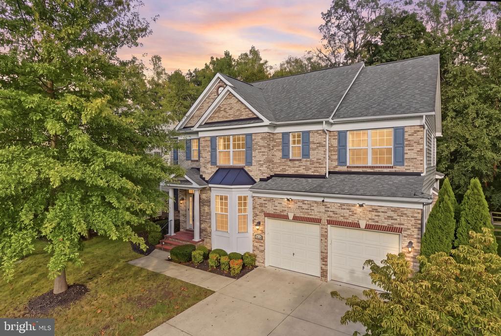 3012 LAKE FOREST DRIVE