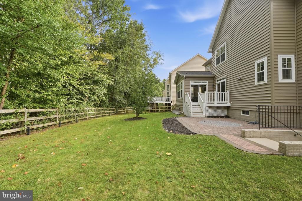 3012 LAKE FOREST DRIVE