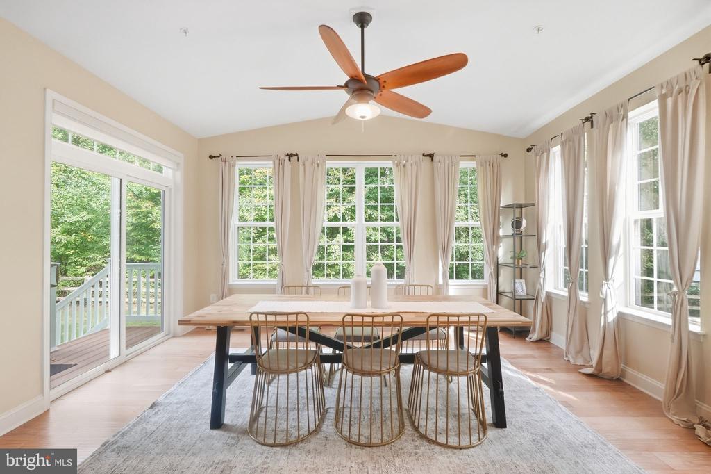 3012 LAKE FOREST DRIVE