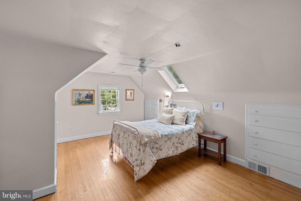 6715 QUEENS CHAPEL ROAD