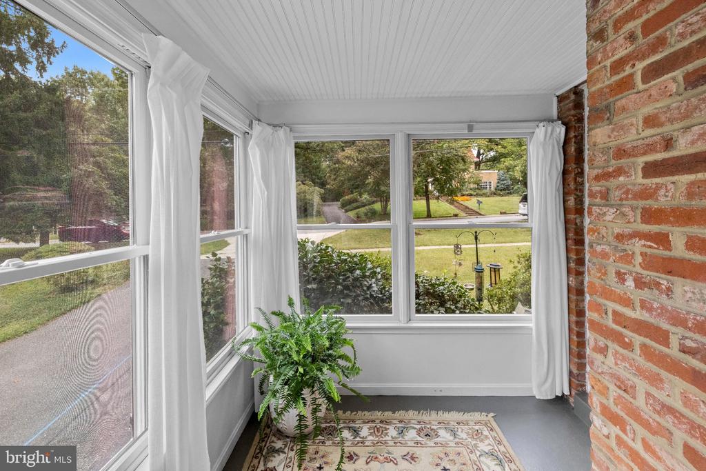 6715 QUEENS CHAPEL ROAD