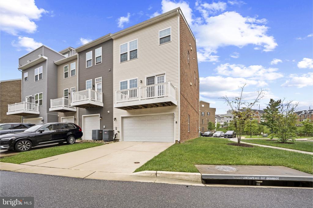 725 SKY BRIDGE DRIVE