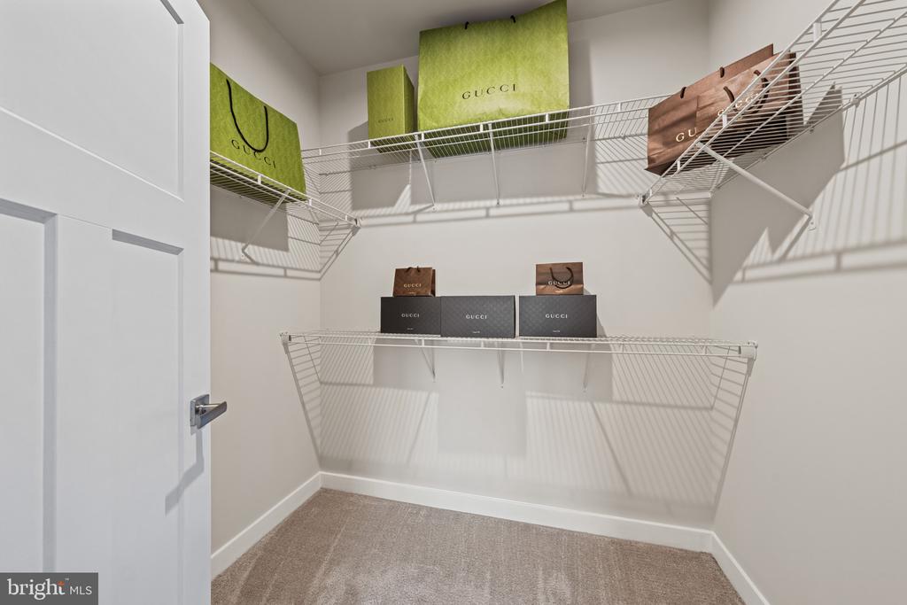725 SKY BRIDGE DRIVE