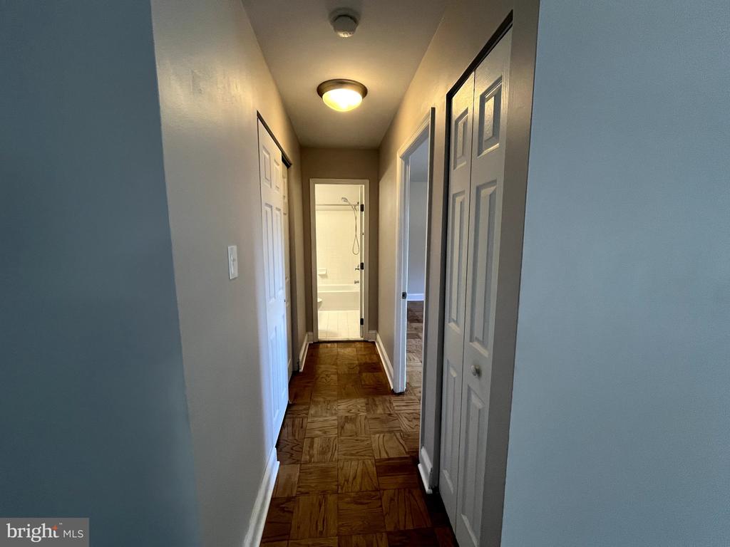 1009 CHILLUM ROAD Unit: 206
