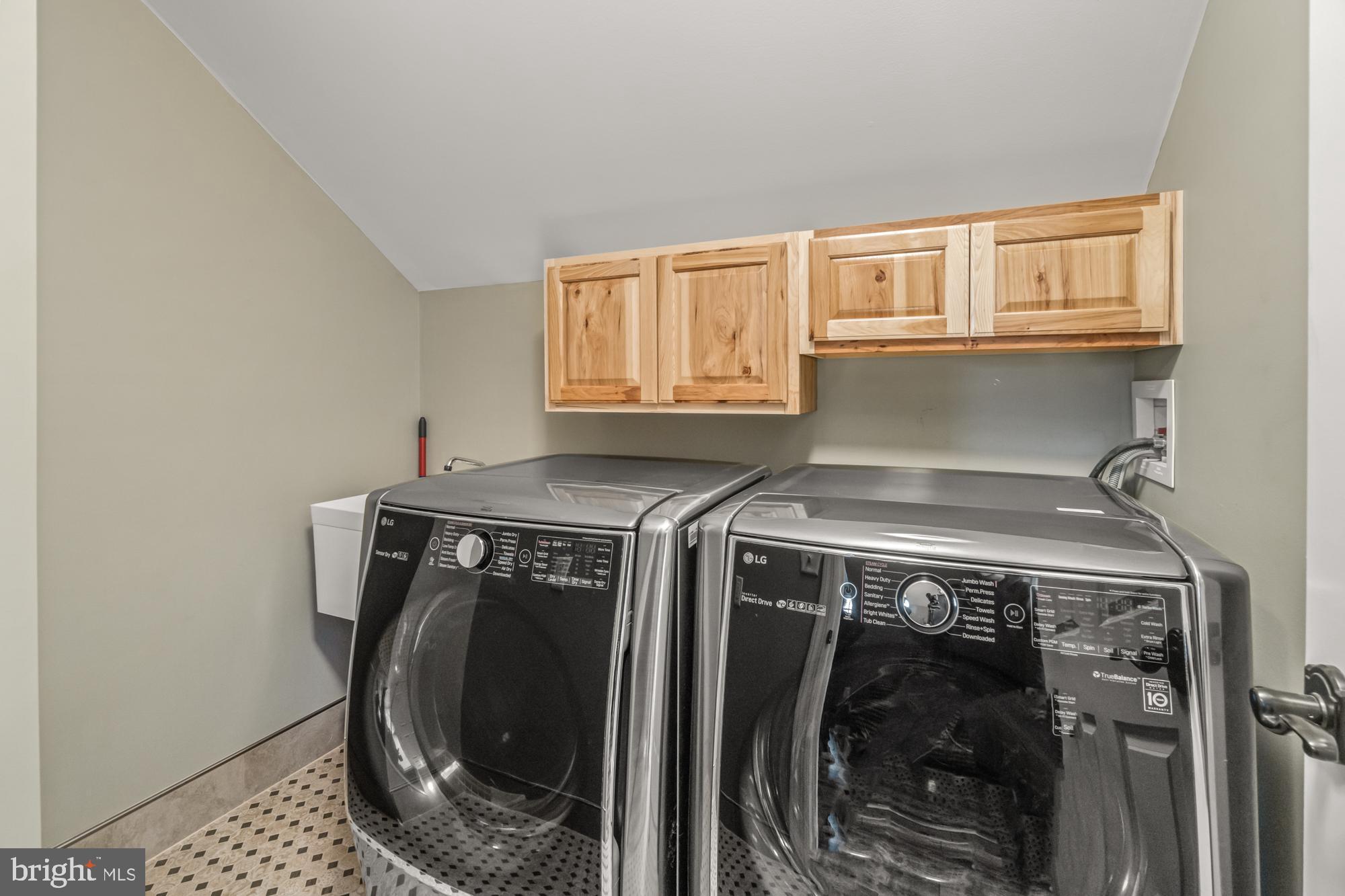 19210 CHIPPENDALE CIRCLE