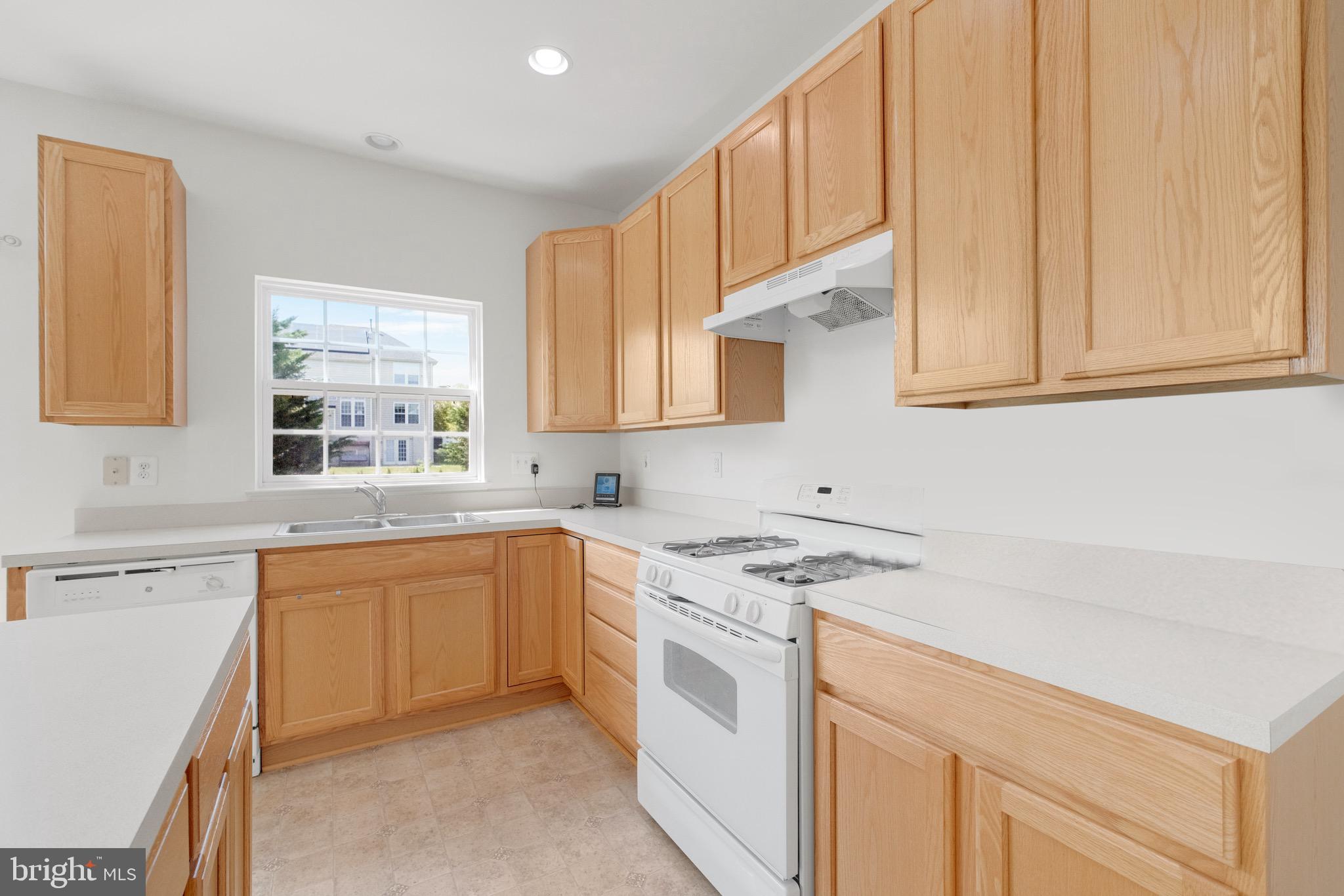 19321 PARADISE MANOR DRIVE