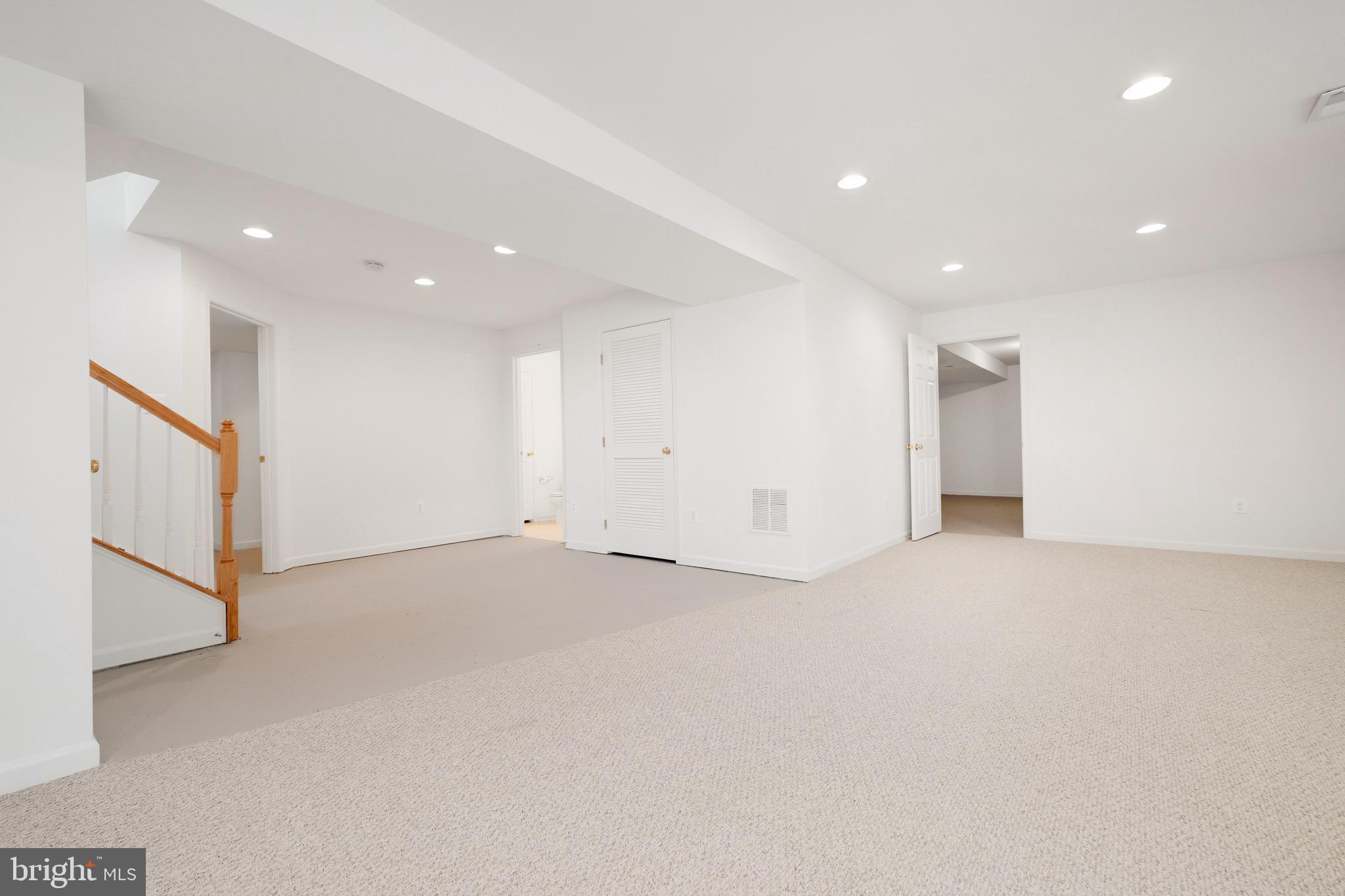 19321 PARADISE MANOR DRIVE