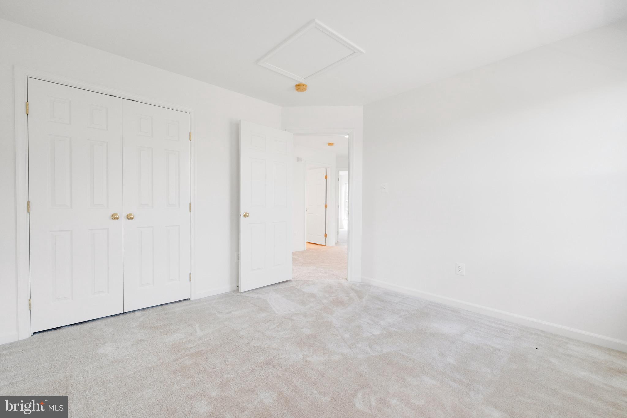 19321 PARADISE MANOR DRIVE