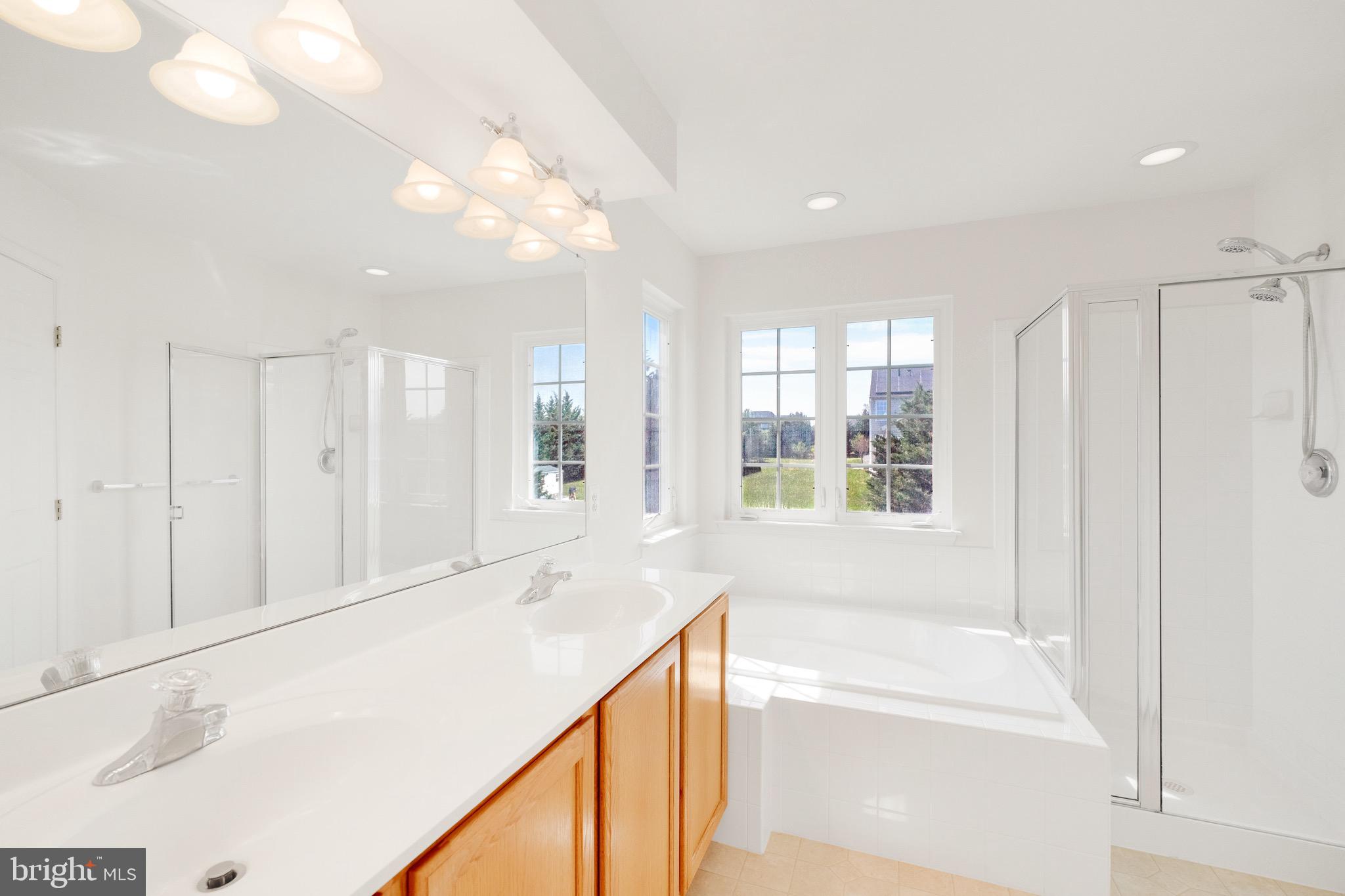 19321 PARADISE MANOR DRIVE