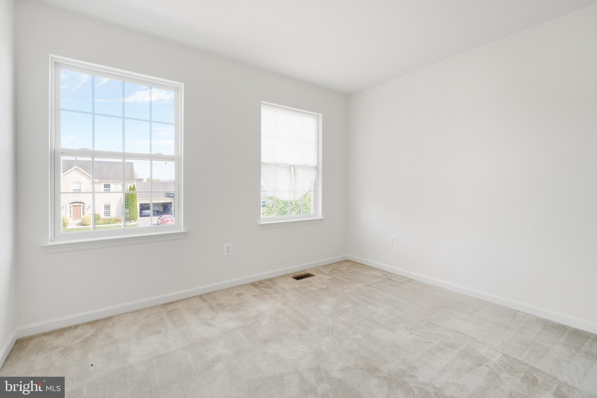 19321 PARADISE MANOR DRIVE