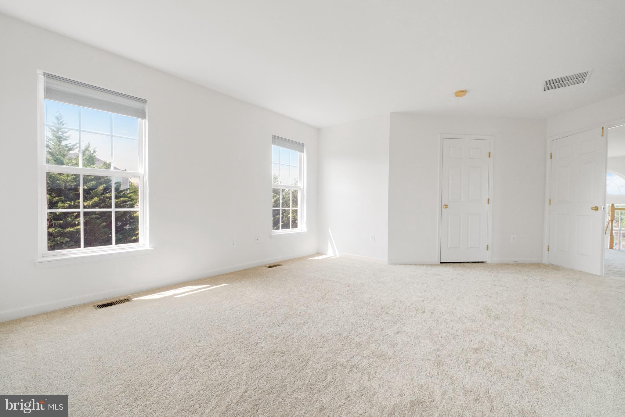 19321 PARADISE MANOR DRIVE