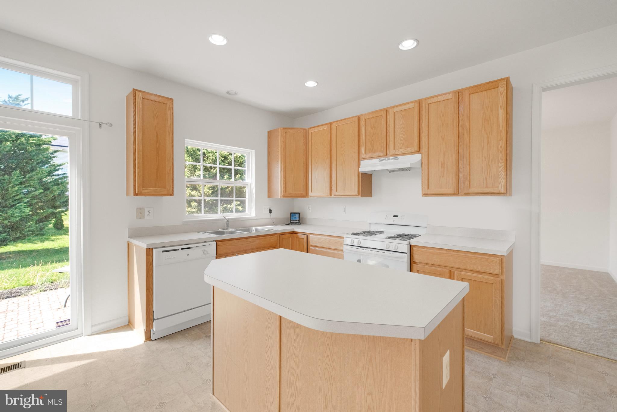 19321 PARADISE MANOR DRIVE