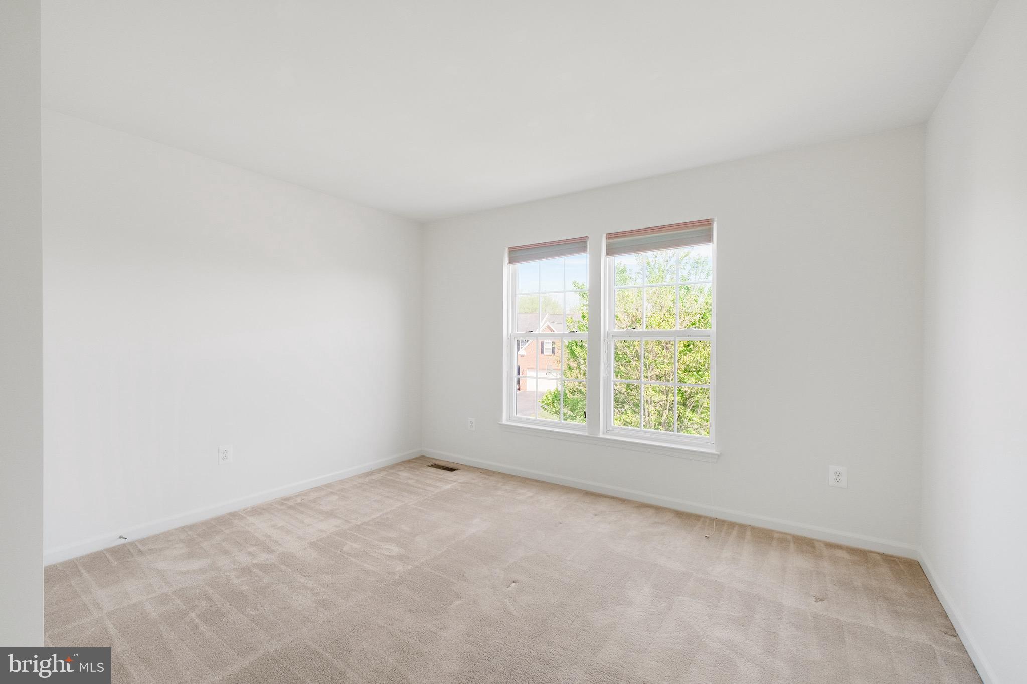 19321 PARADISE MANOR DRIVE