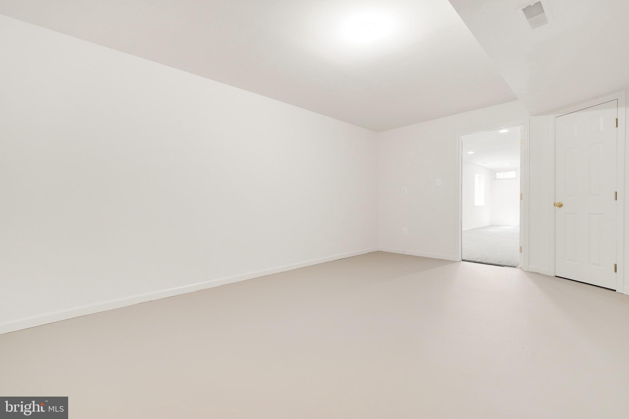 19321 PARADISE MANOR DRIVE