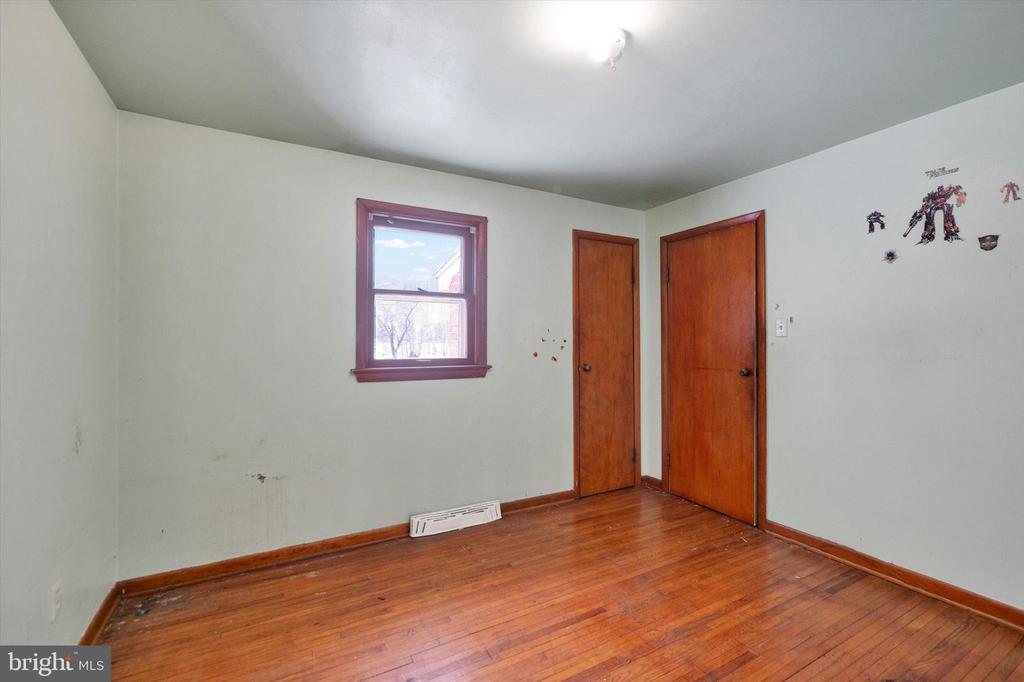 15912 FALLING WATERS ROAD