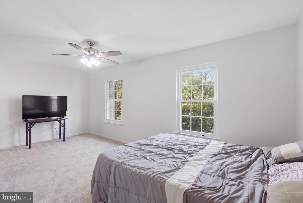 11207 CRISTINS CIRCLE