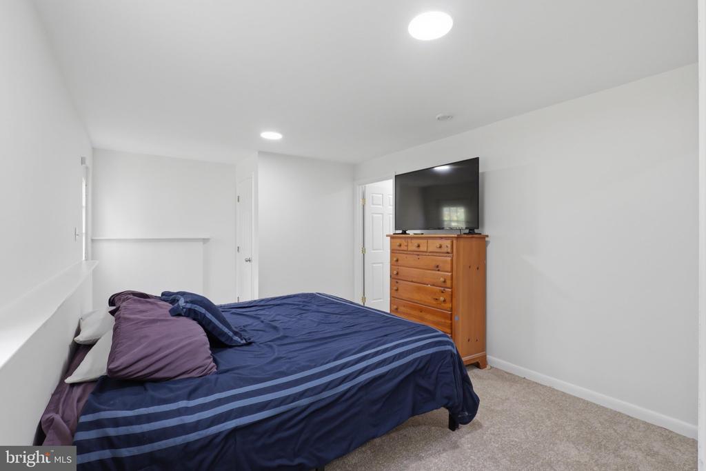 11207 CRISTINS CIRCLE