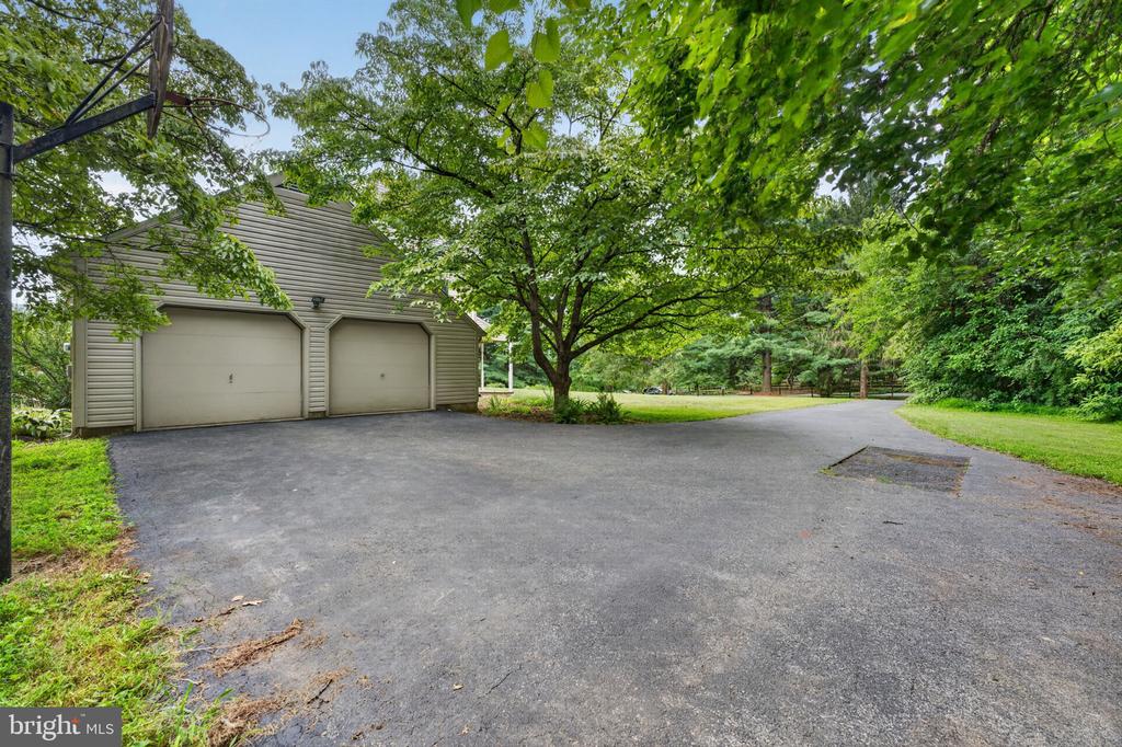 20210 BENT WILLOW ROAD