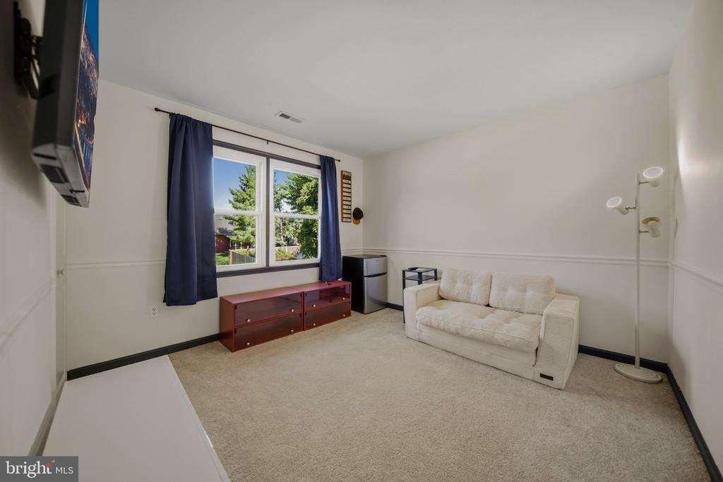605 FAIR MEADOWS BOULEVARD