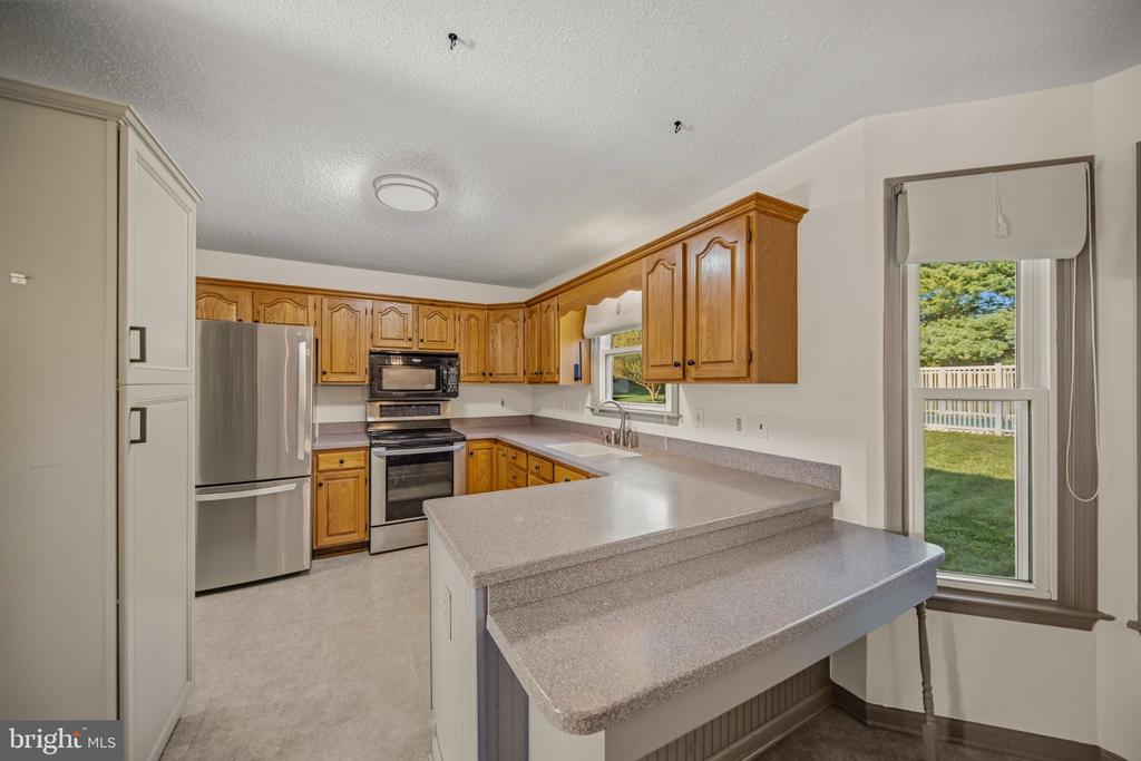 605 FAIR MEADOWS BOULEVARD