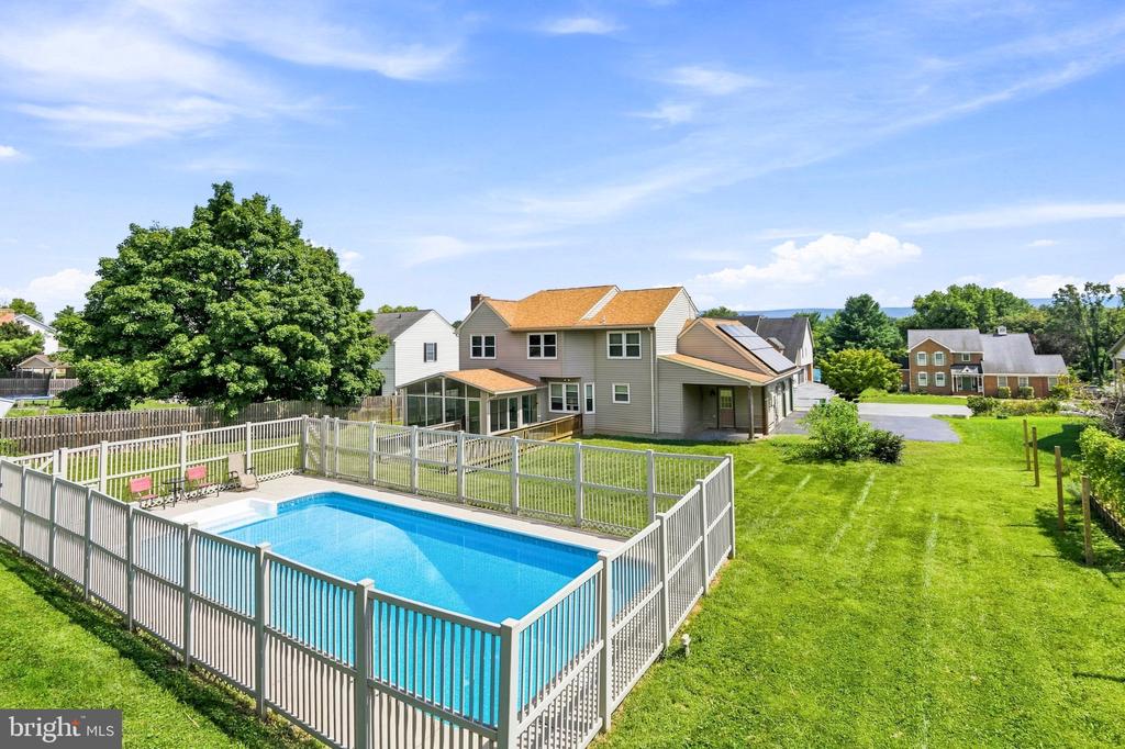 605 FAIR MEADOWS BOULEVARD