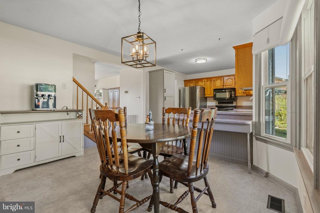 605 FAIR MEADOWS BOULEVARD