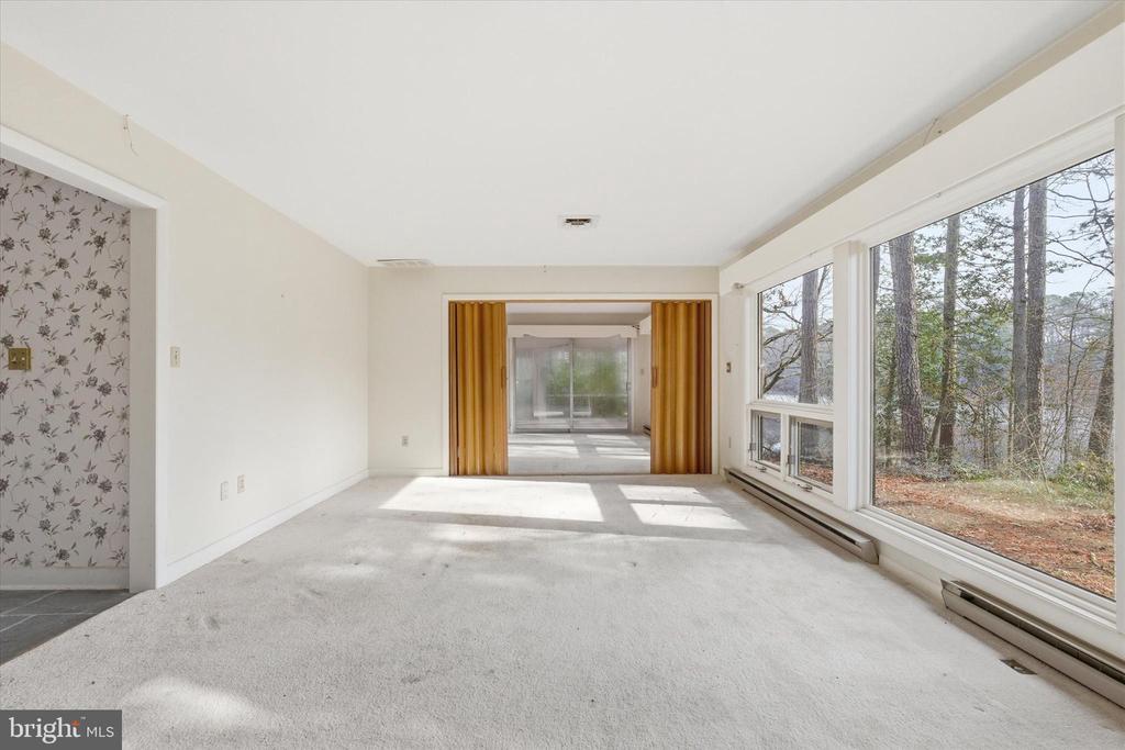 8539 MARLBORO DRIVE
