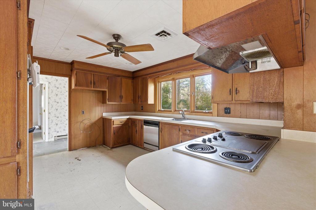 8539 MARLBORO DRIVE