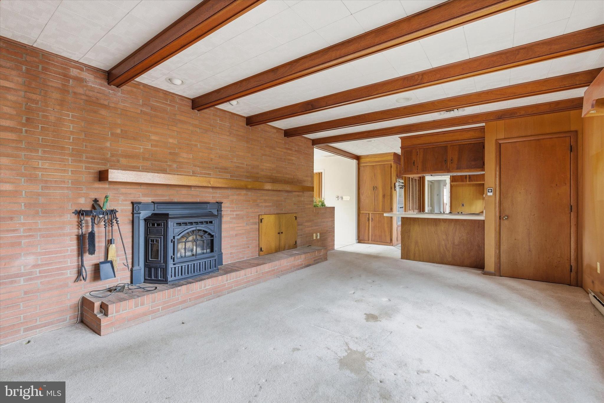 8539 MARLBORO DRIVE