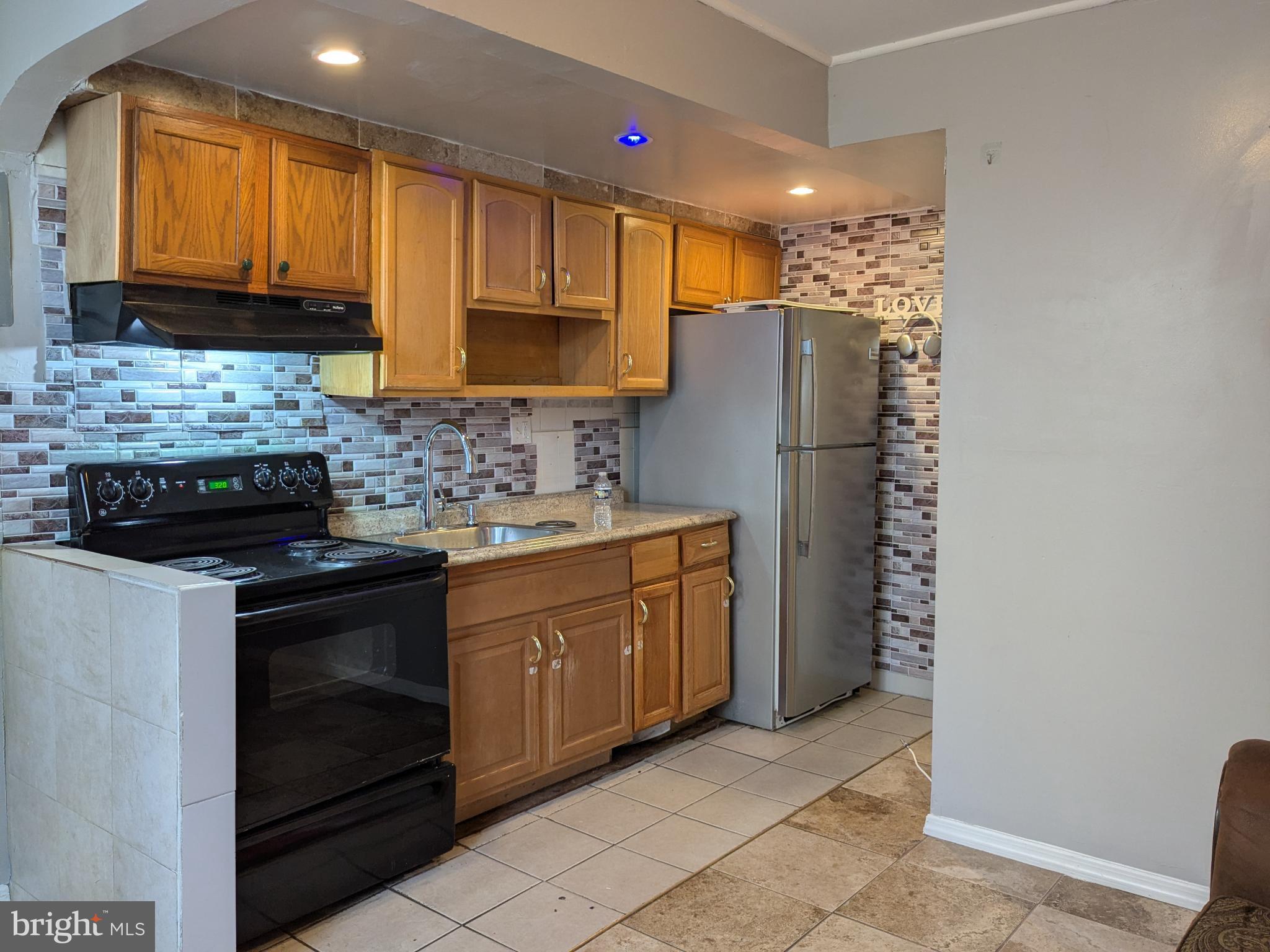 1173 ATLANTIC AVENUE