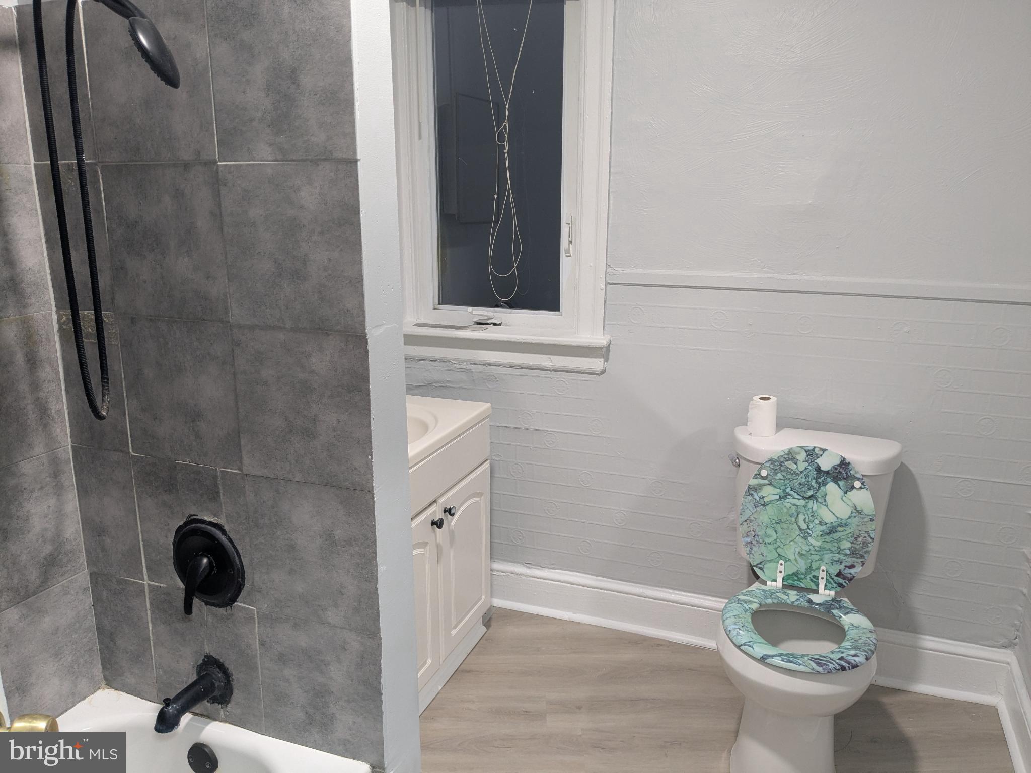 1168 MECHANIC STREET