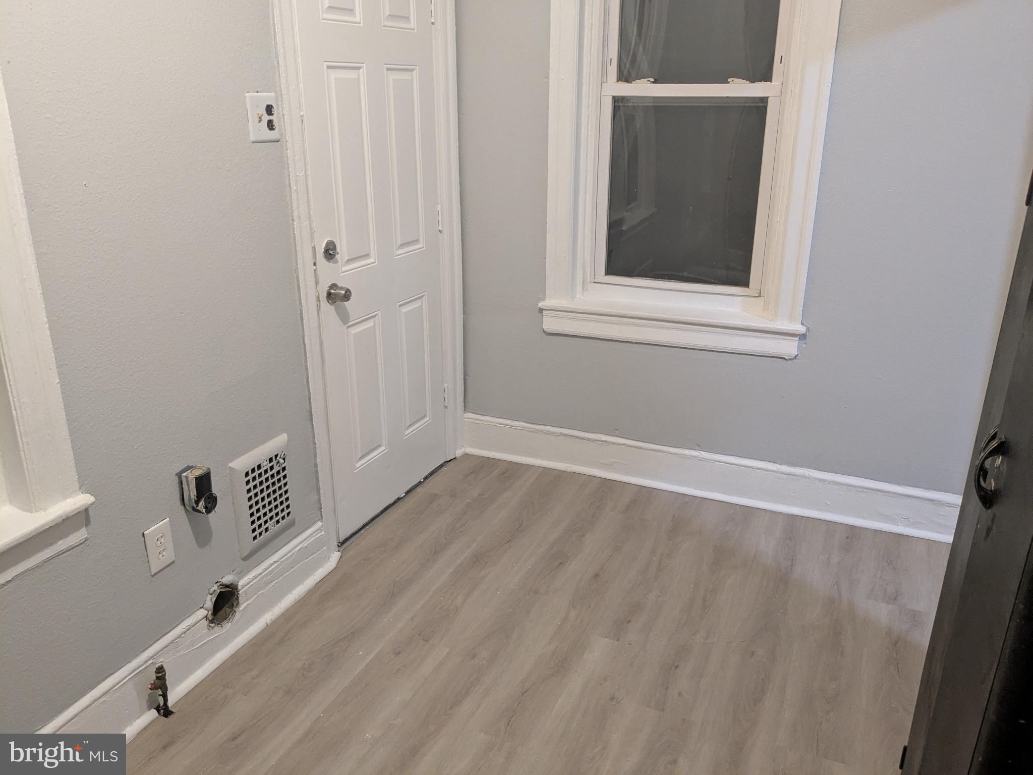 1168 MECHANIC STREET