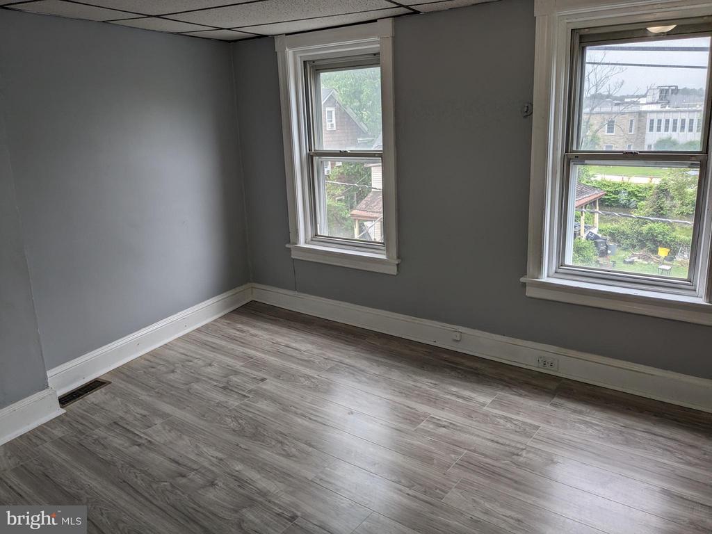 502 W HANOVER STREET