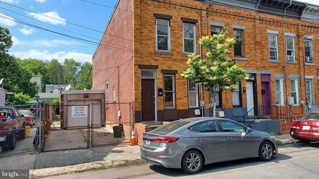 35 MECHANICS AVENUE