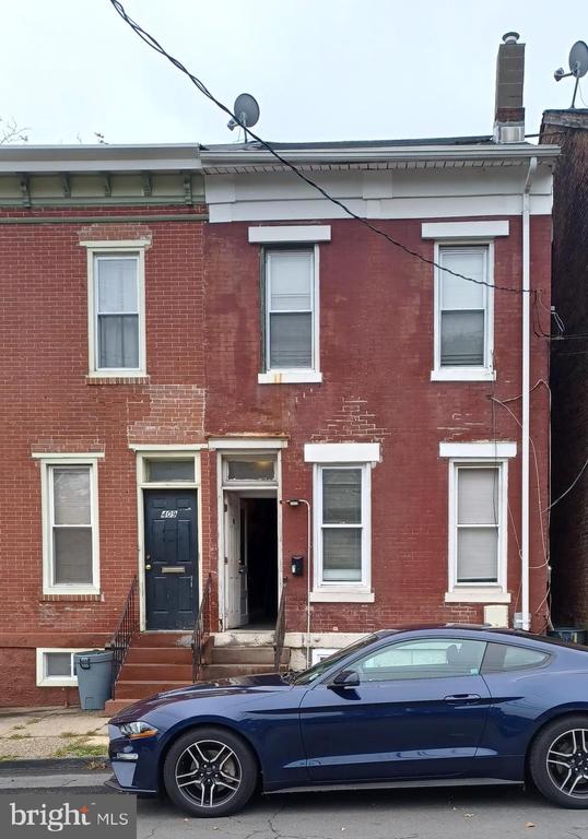 411 N MONTGOMERY STREET